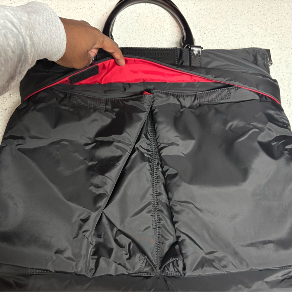 BURBERRY NWOT Sport Nylon and Leather Tote Bag - Picture 4 of 12